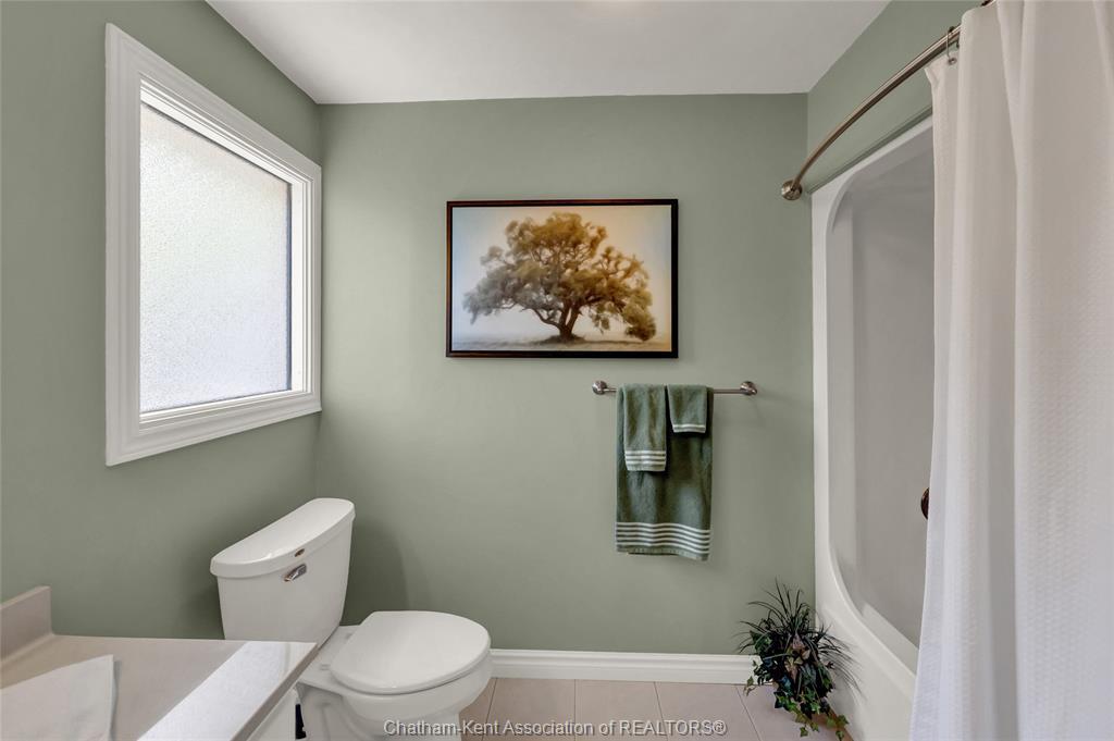 27 Cramar Crescent, Chatham, ON