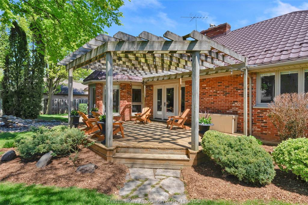27 Cramar Crescent, Chatham, ON