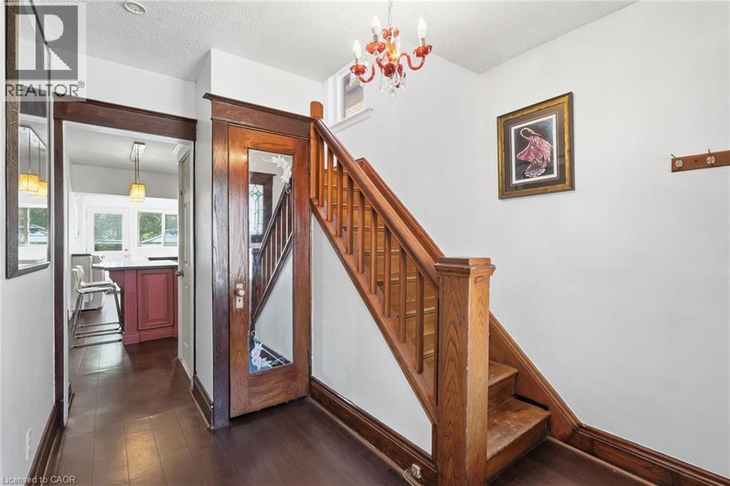 146 Ottawa Street S, Hamilton, ON