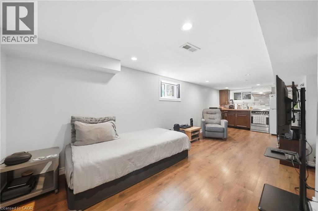 146 Ottawa Street S, Hamilton, ON