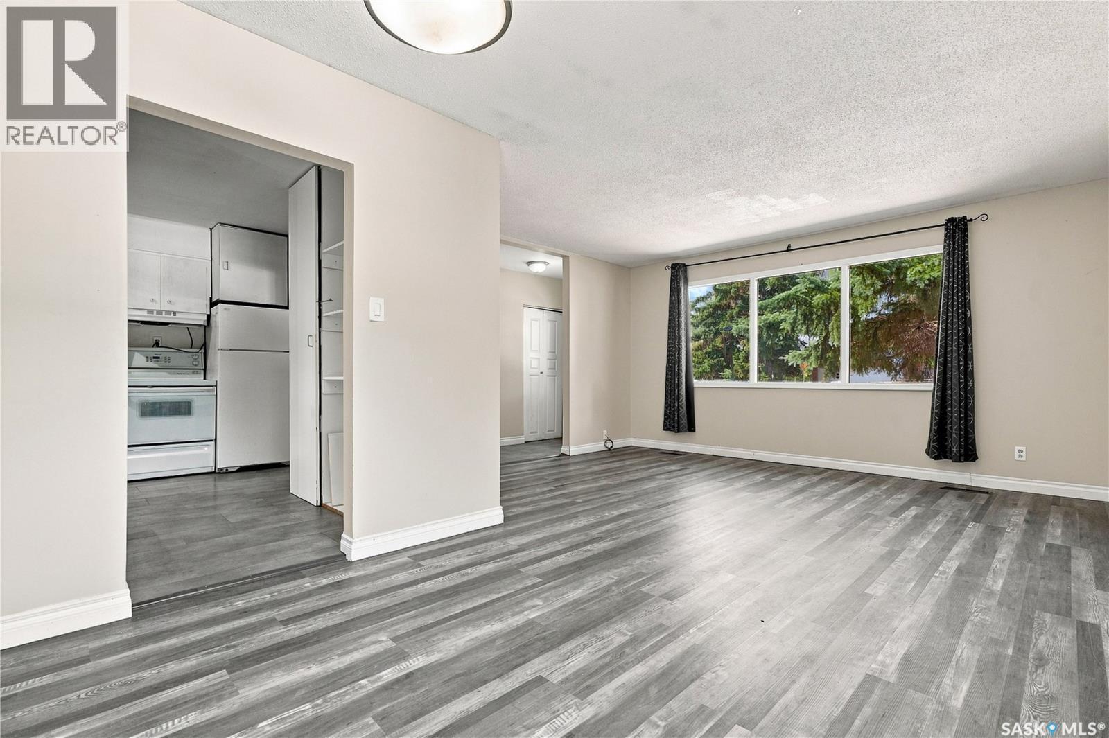 2301 Taylor Street E, Saskatoon, SK