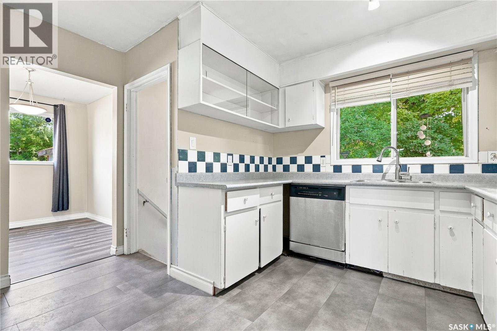 2301 Taylor Street E, Saskatoon, SK