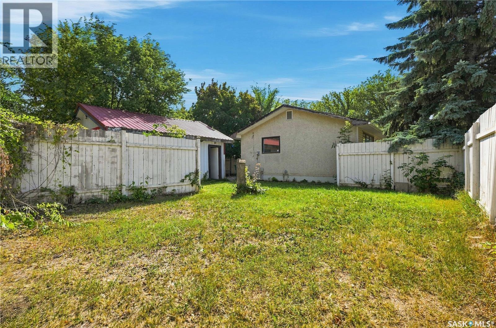 2301 Taylor Street E, Saskatoon, SK