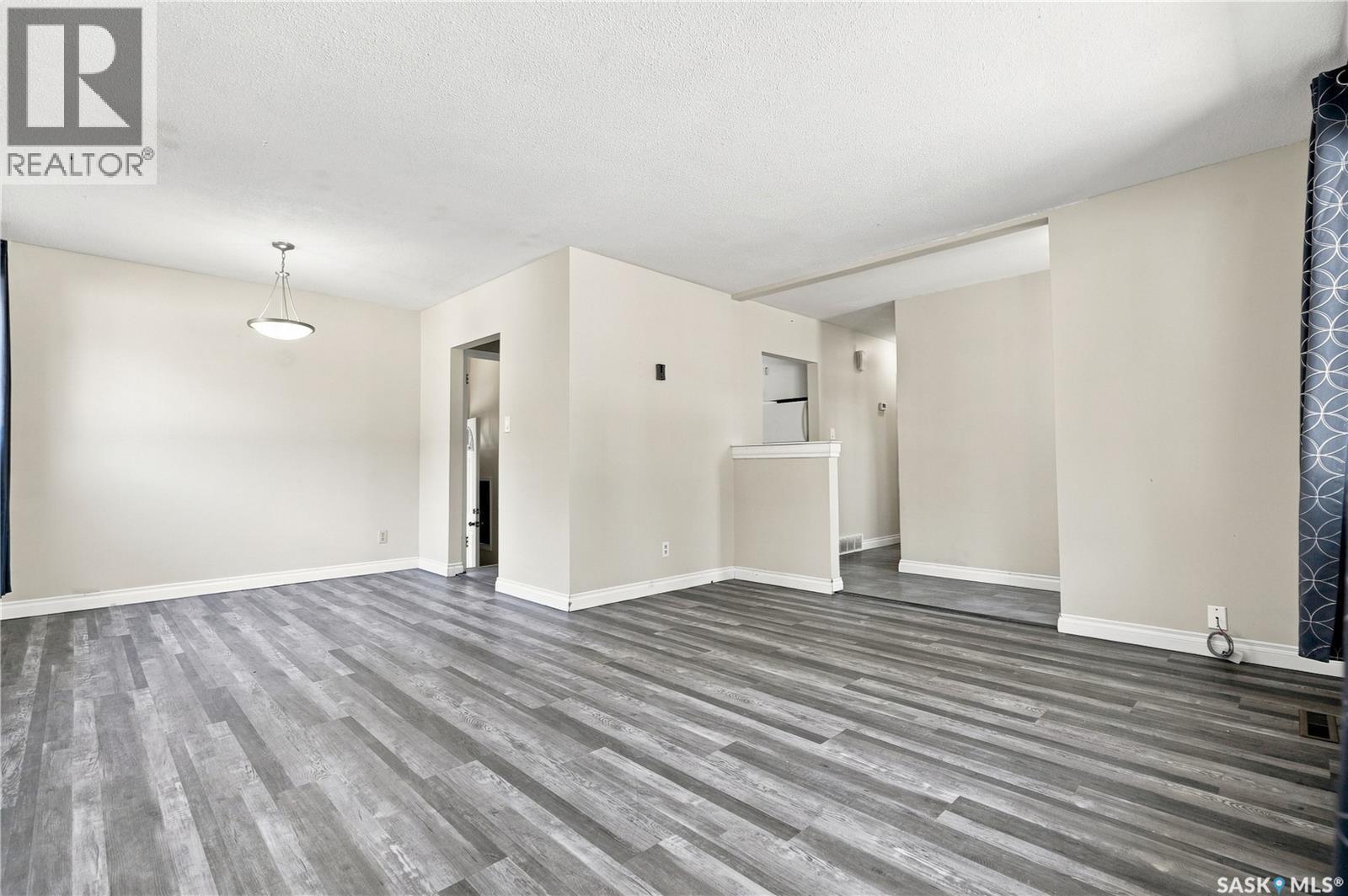 2301 Taylor Street E, Saskatoon, SK