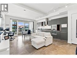 209 133 E 8TH AVENUE  Vancouver, BC V5T 1R8
