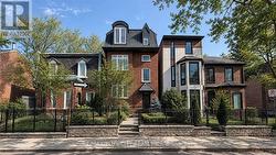 2 - 381 ONTARIO STREET Toronto, ON M5A 2V8