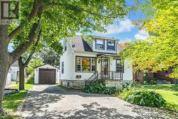85 TYLER STREET Aurora, ON L4G 2N4