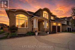 62 TRADEWINDS DRIVE Ottawa, ON K2G 6Y8