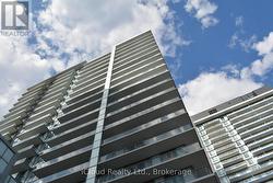 2004 - 4675 METCALFE AVENUE Mississauga, ON L5M 0Z8