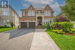 34 CANNINGTON CRESCENT Brampton, ON L6X 2Y5