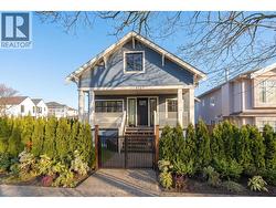 1727 E 22ND AVENUE  Vancouver, BC V5N 2P6