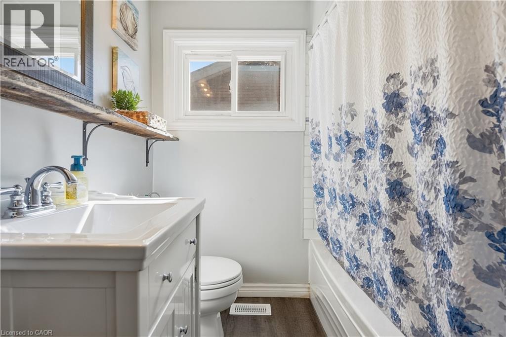 180 Terrace Drive, Hamilton, ON