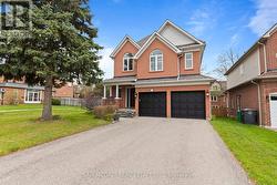 964 QUEEN STREET W Mississauga, ON L5H 4J7