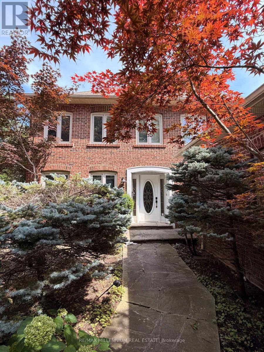 3501 Kingbird Court, Mississauga, ON