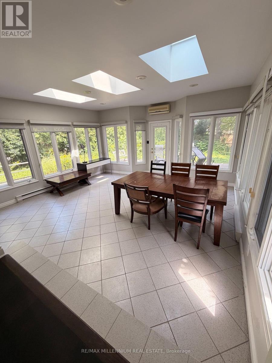3501 Kingbird Court, Mississauga, ON