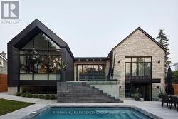 114 THEBERGE PRIVATE Ottawa, ON K2G 4T1