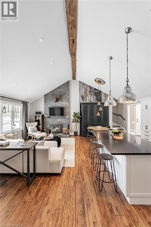 4380 Spruce Avenue, Burlington, ON