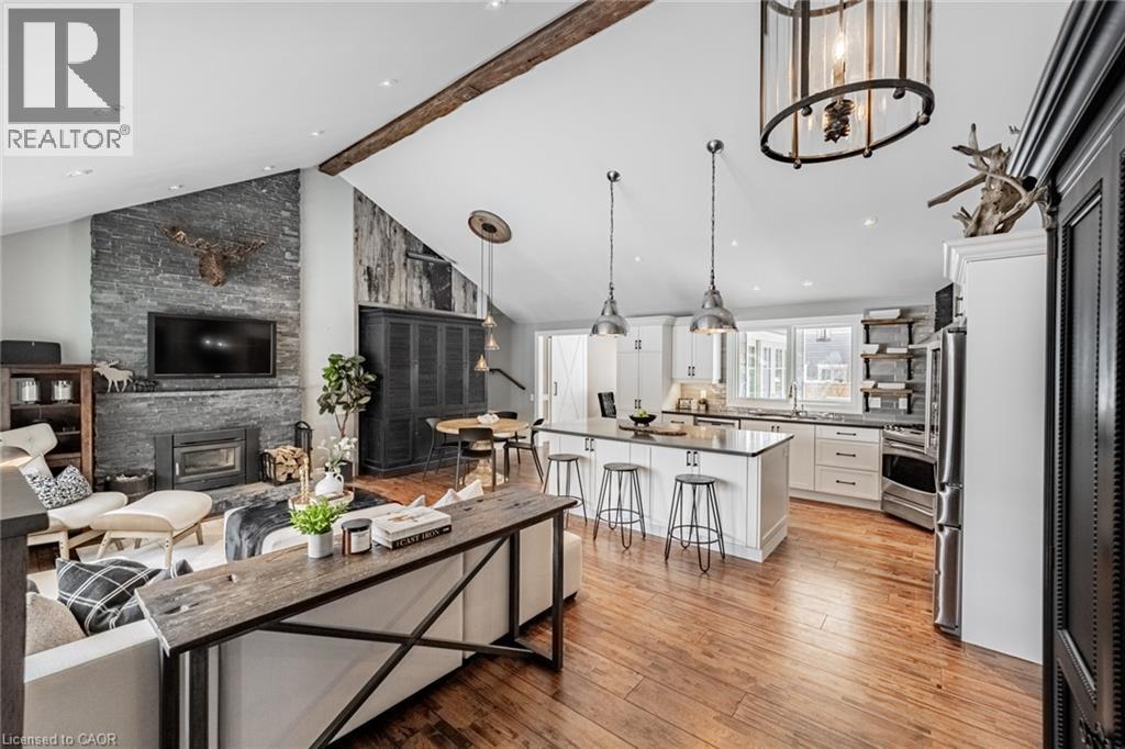 4380 Spruce Avenue, Burlington, ON