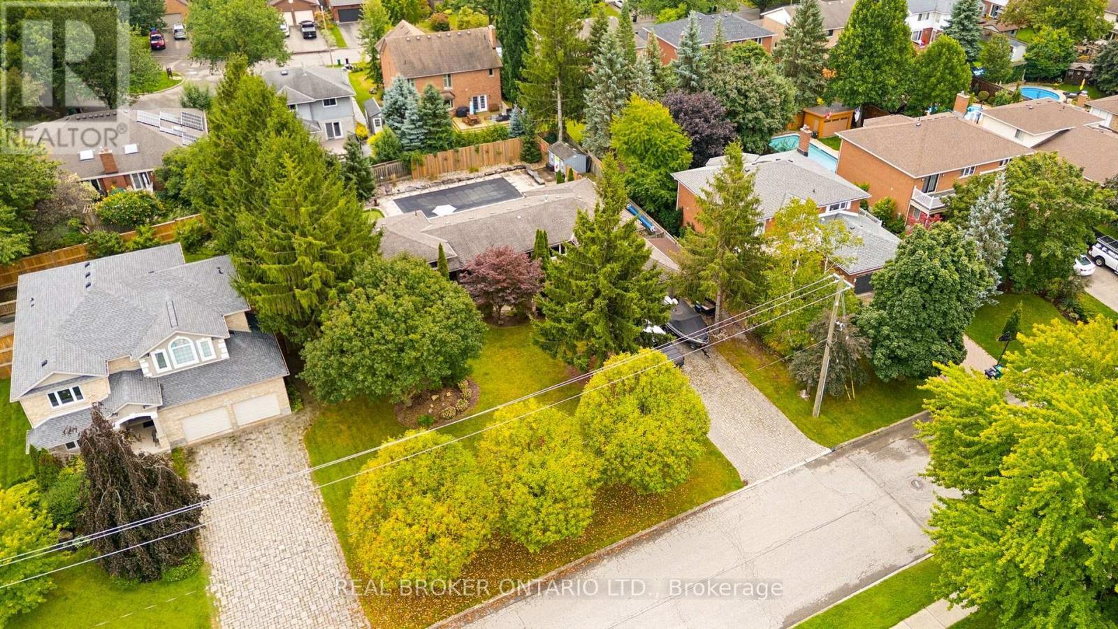 373 Forestlawn Road, Waterloo, ON