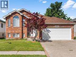 3859 CLARA AVENUE Windsor, ON N9E 4X6