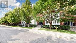 2 - 76 MUNRO STREET Toronto, ON M4M 2S9