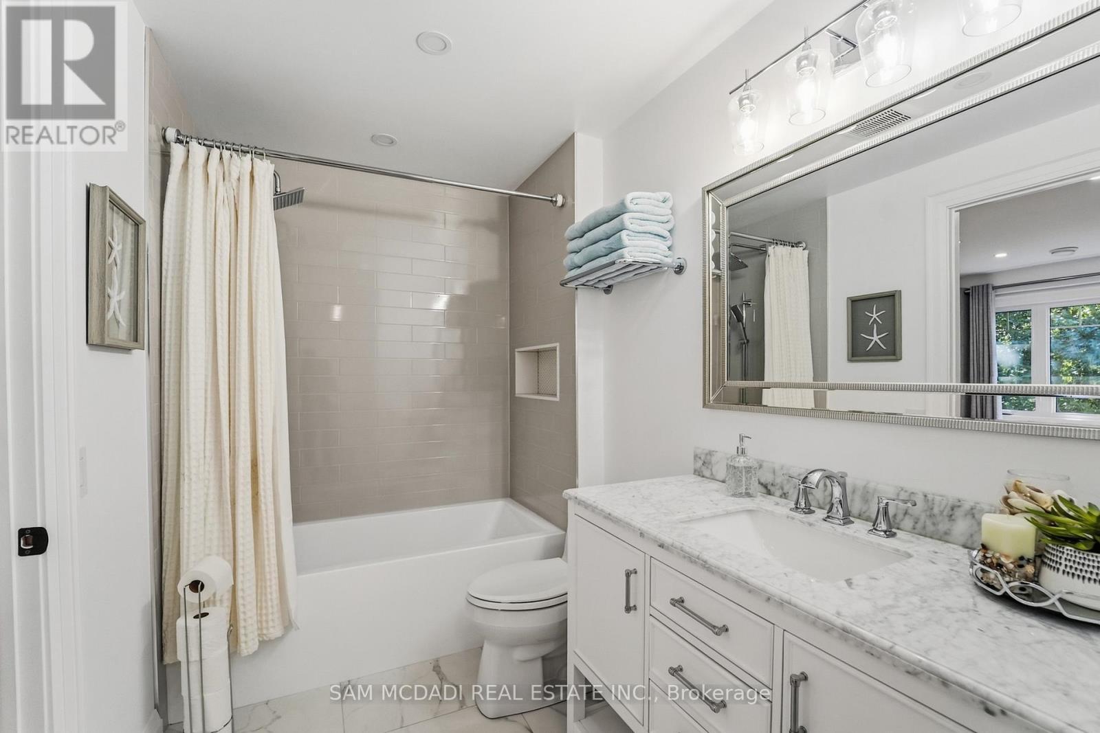2142 Obeck Crescent, Mississauga, ON