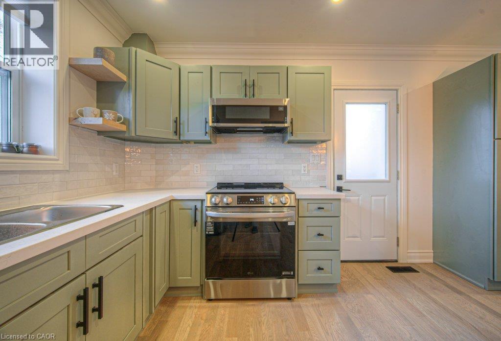 30 Dunbar Road S, Waterloo, ON
