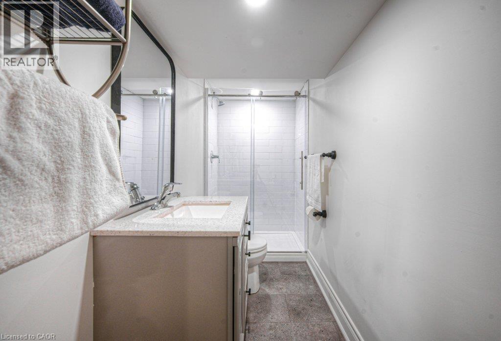 30 Dunbar Road S, Waterloo, ON