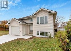 1443 CAMPBELL AVENUE Windsor, ON N9B 2K1