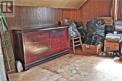 Upper larger bedroom - 348 Weir Street N, Hamilton, ON 