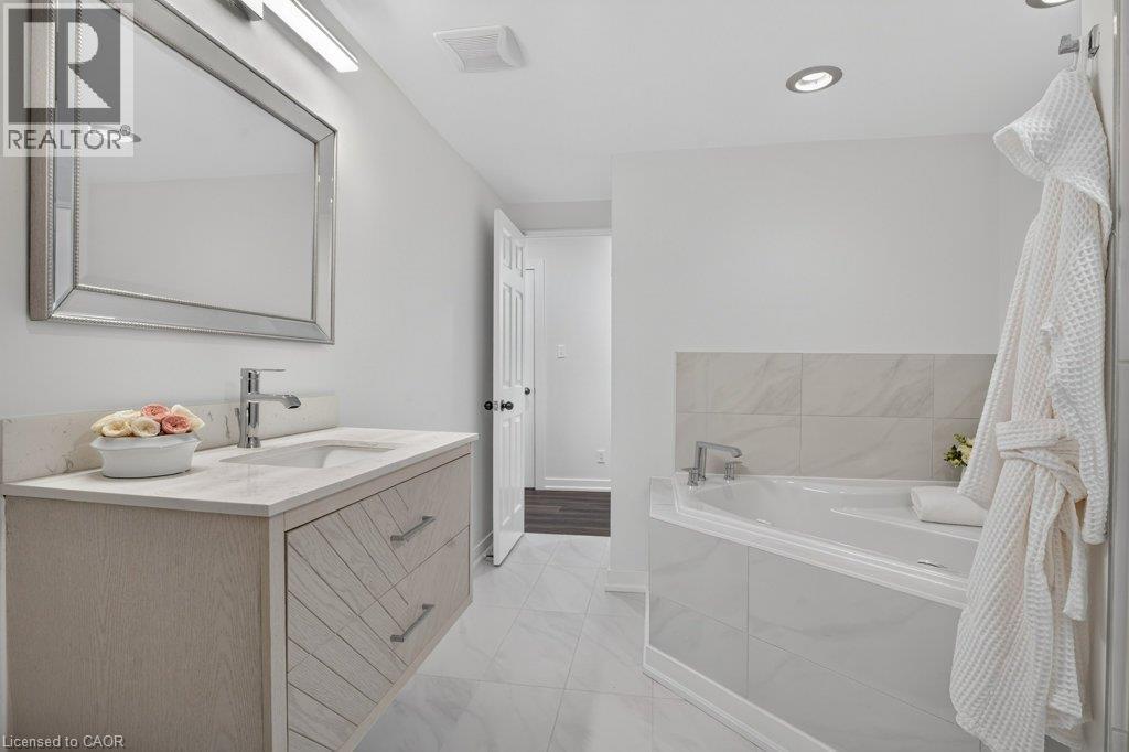 4pc Bath in Basement - 12 Beasley Crescent, Cambridge, ON