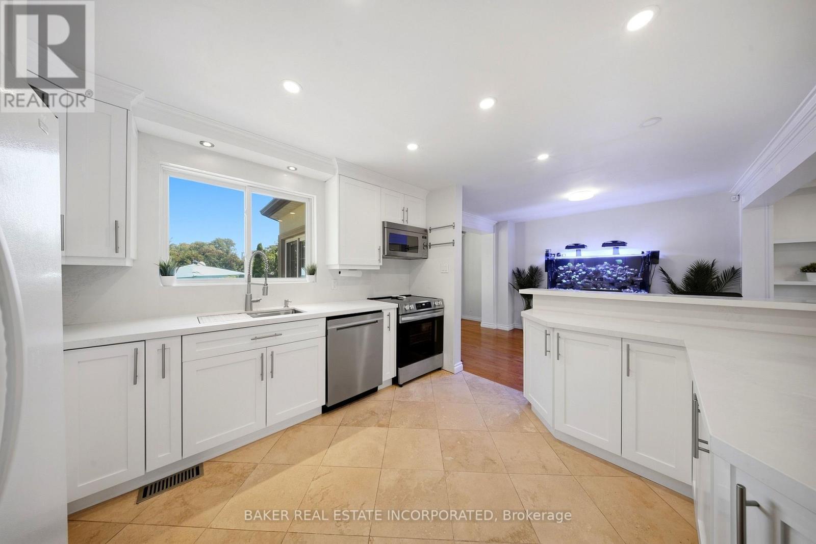3415 Schomberg Avenue, Mississauga, ON
