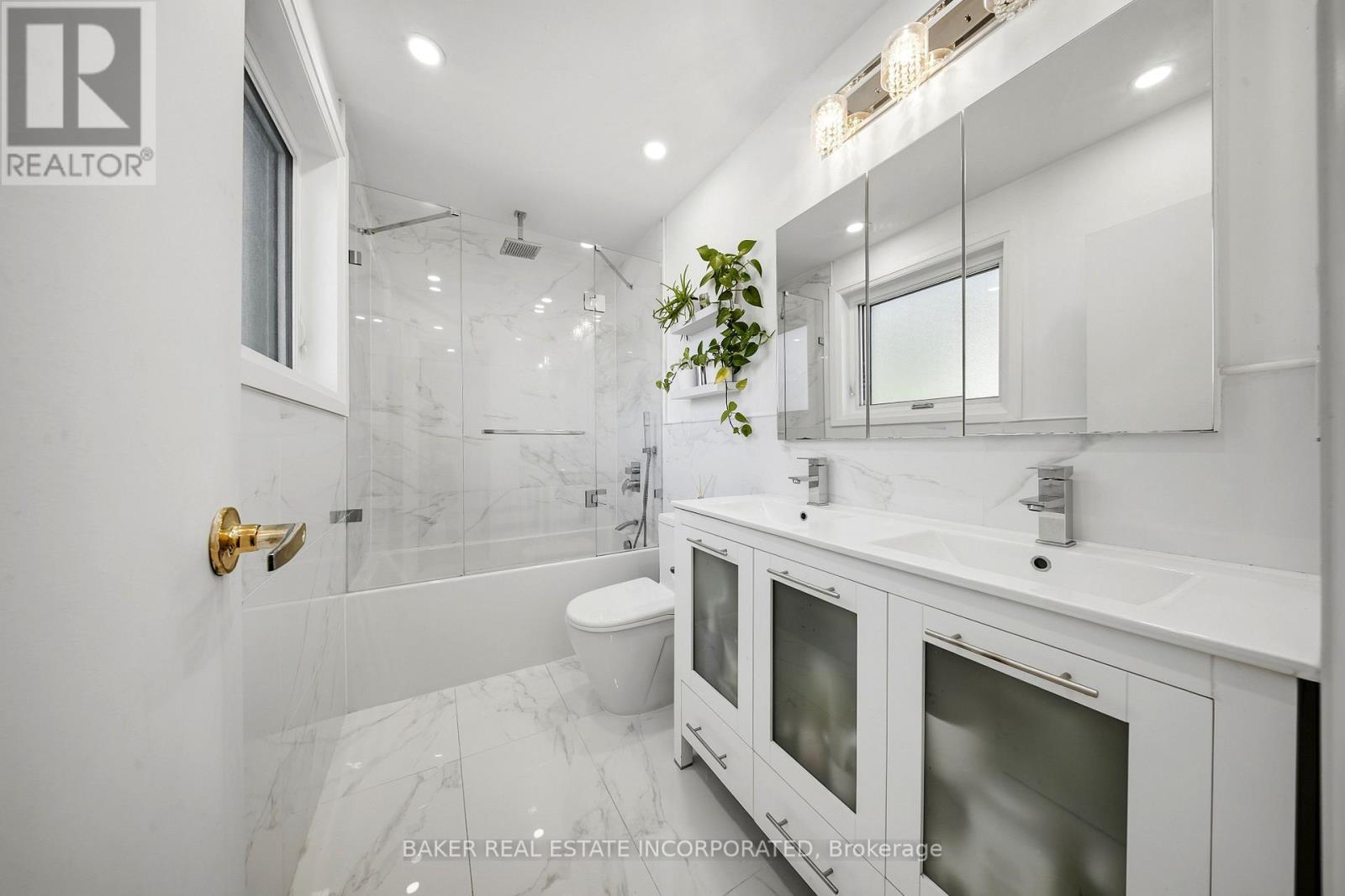 3415 Schomberg Avenue, Mississauga, ON