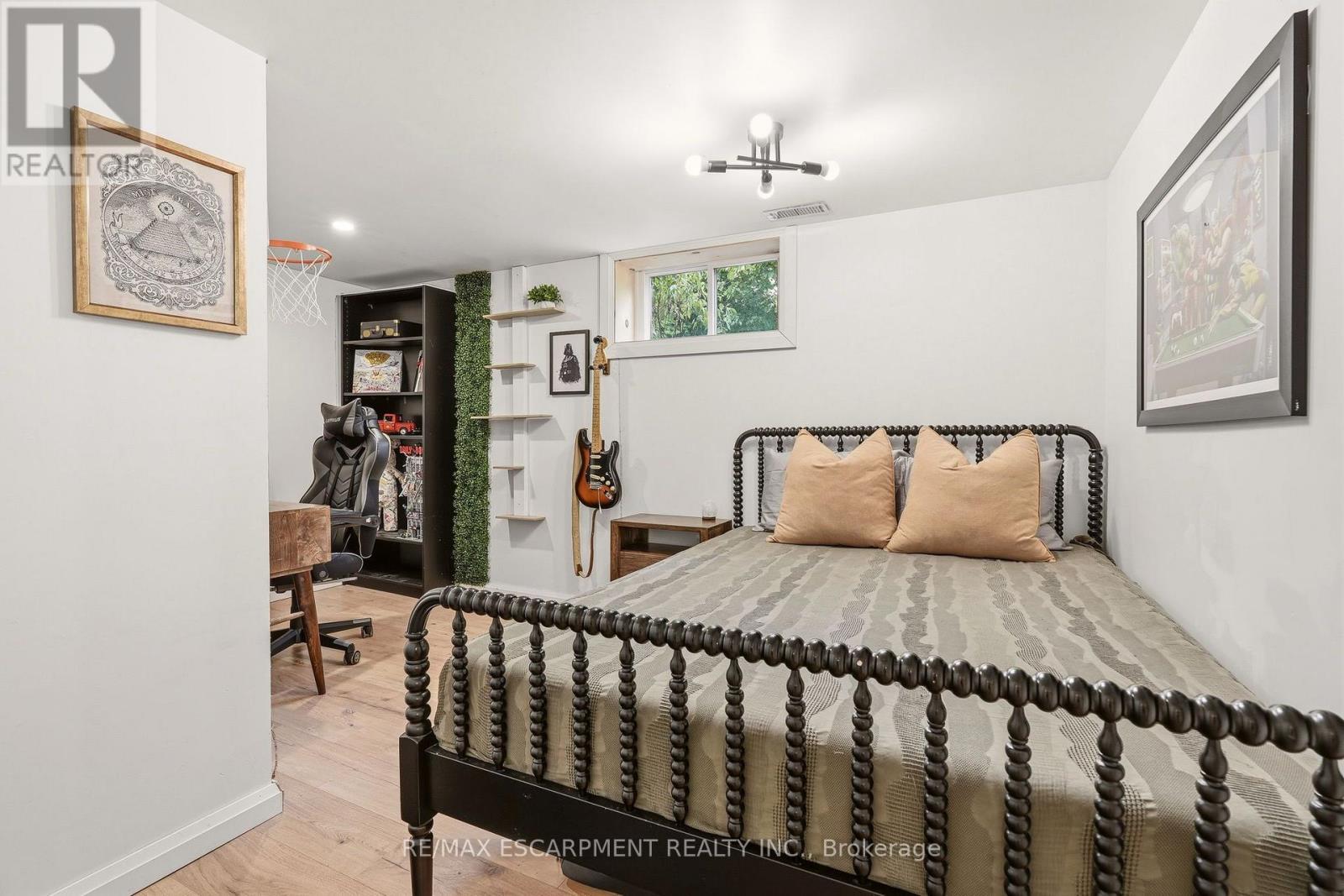271 Linden Avenue, Burlington, ON