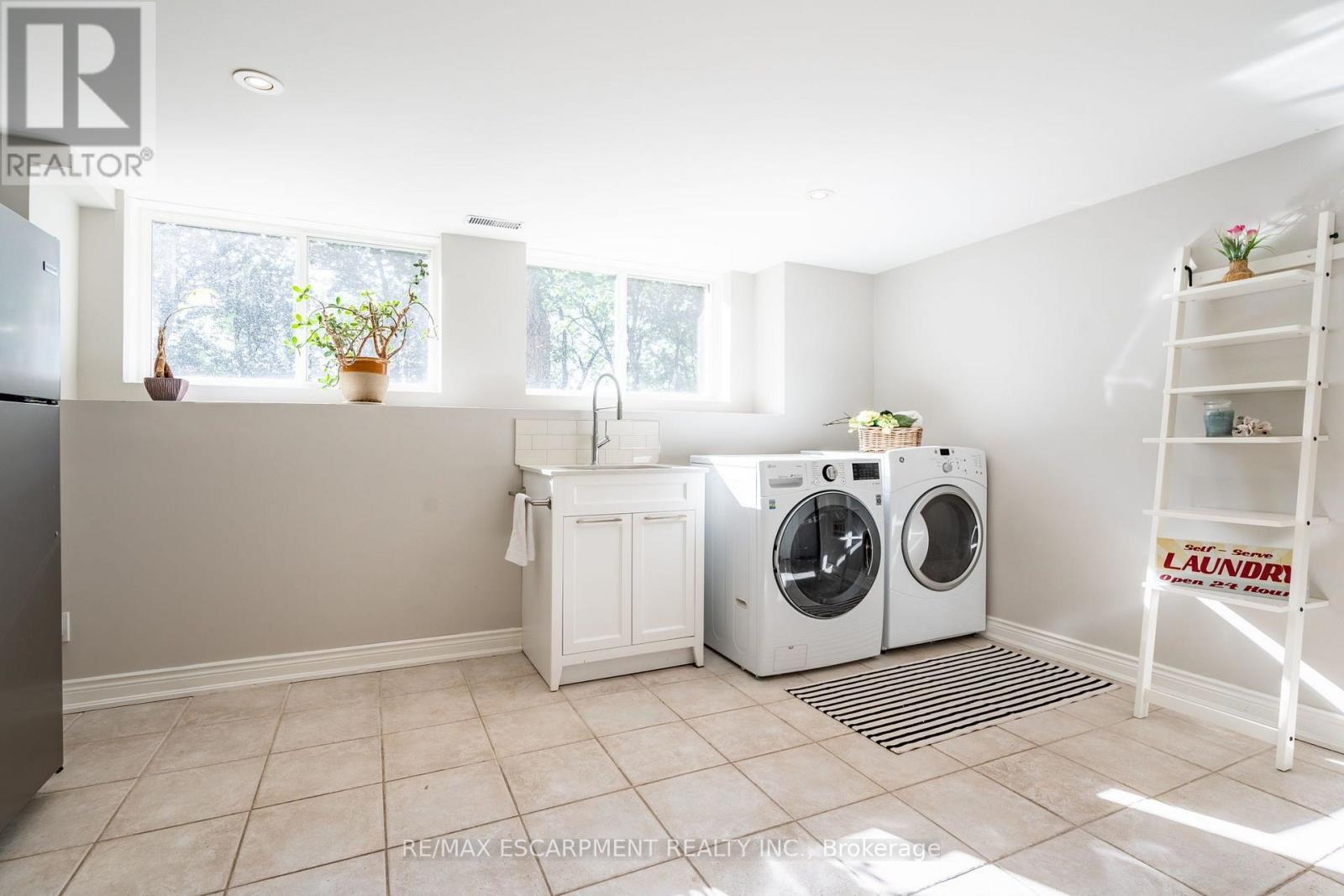 2159 Britannia Road, Burlington, ON