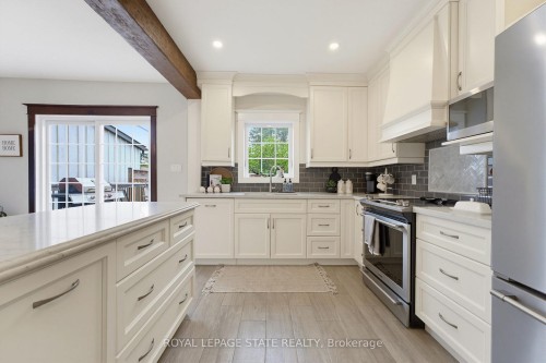 394 Charlton Avenue W, Hamilton, ON 