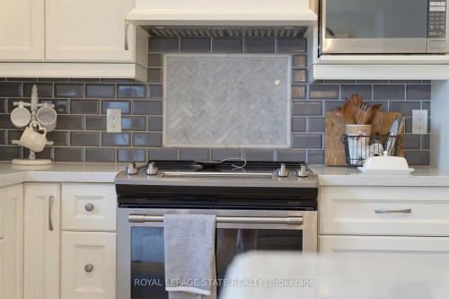 394 Charlton Avenue W, Hamilton, ON 
