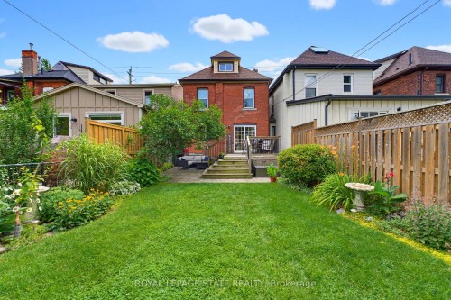 394 Charlton Avenue W, Hamilton, ON 