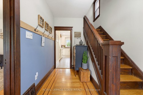 394 Charlton Avenue W, Hamilton, ON 