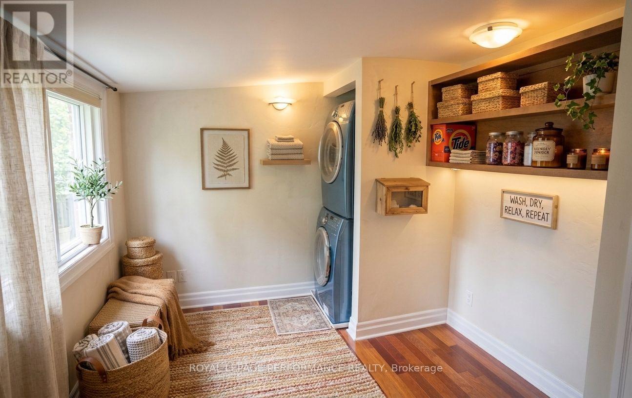 2077 Palmer Avenue, Ottawa, ON