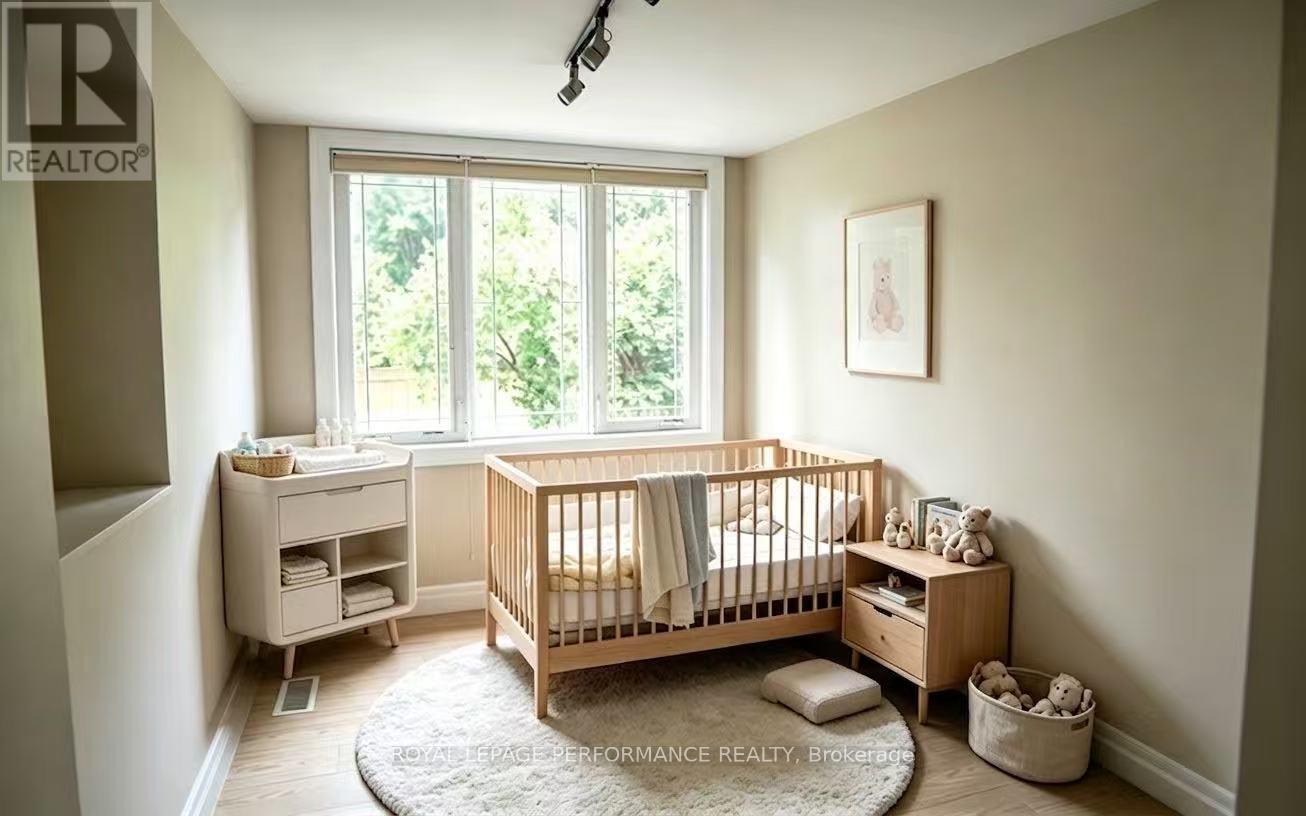 2077 Palmer Avenue, Ottawa, ON