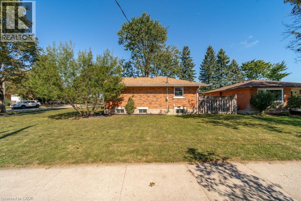 18 Maywood Road, Kitchener, ON