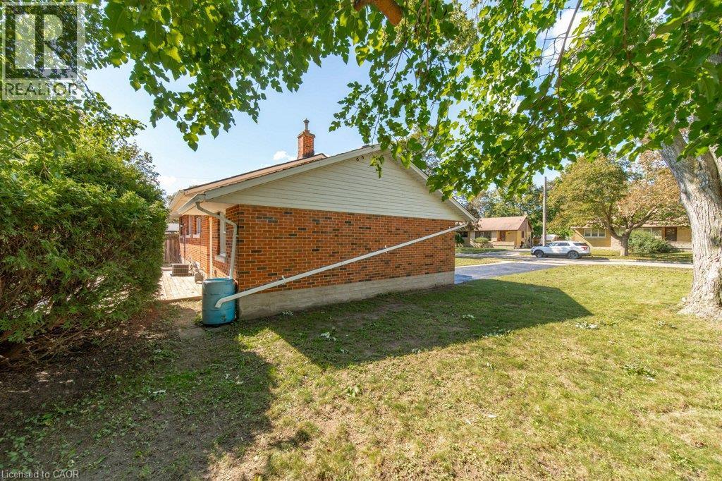 18 Maywood Road, Kitchener, ON
