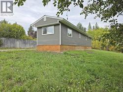1916 BALSAM AVENUE Quesnel, BC V2J 3Y9