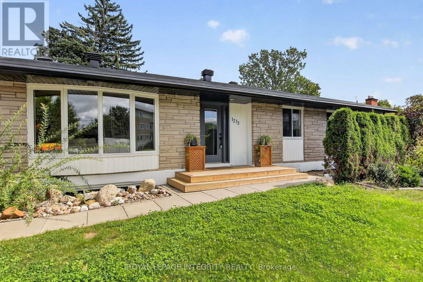 1213 Mcwatters Road, Ottawa, ON