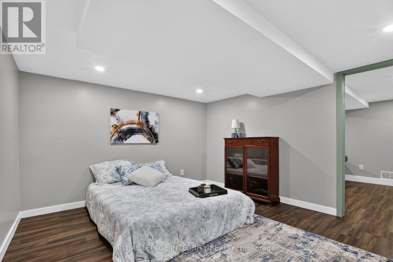 1213 Mcwatters Road, Ottawa, ON