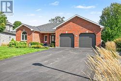 8 TAGGART CRESCENT Perth, ON K7H 3P5
