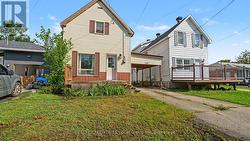 728 REYNOLDS STREET North Bay (West End), ON P1B 5C4