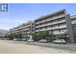 413 256 E 2ND AVENUE  Vancouver, BC V5T 0A7