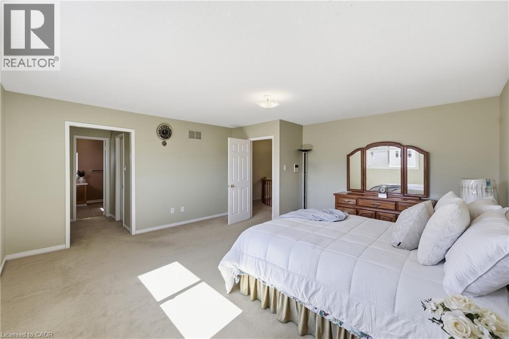 5592 Millbrook Lane, Mississauga, ON